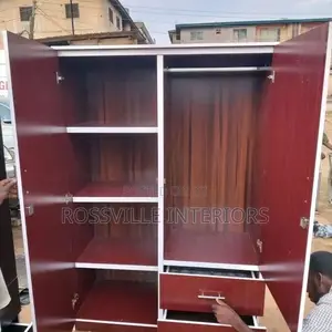 Classy 4ft by 6ft Wardrobe for Adults