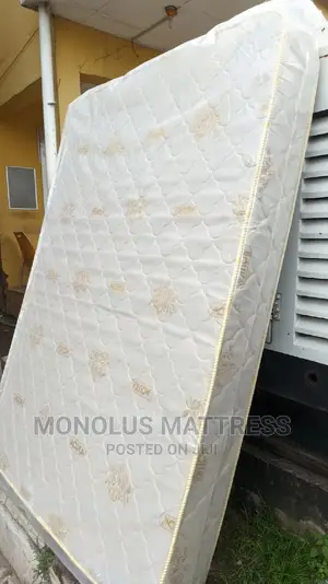 4 1⁄2 by 6 by 8 Inches Mouka Foam Semi-Orthopaedic