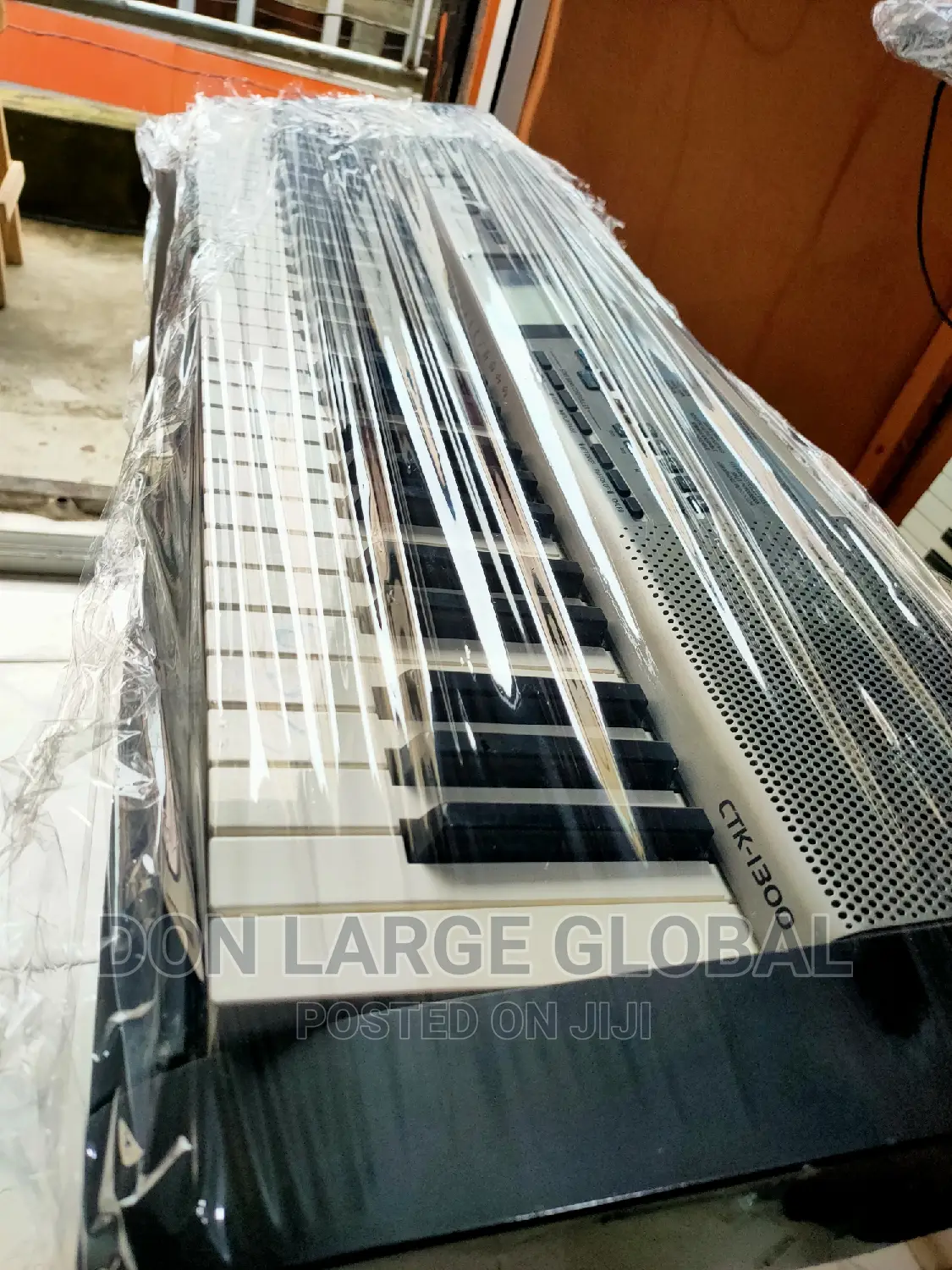 Casio CTK-1300 Keyboard