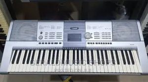 UK Used Yamaha PSR-295 Keyboard