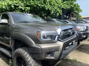 Toyota Tacoma 2015 Burgundy