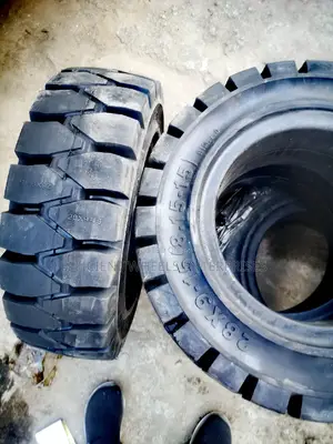 28x9-15 ARROW Solid Tyre