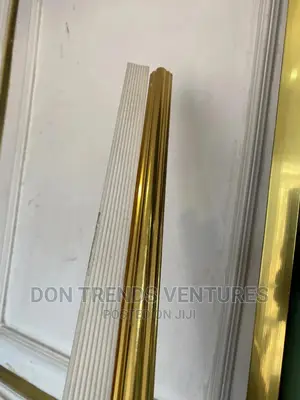 2.4cm Gold Wainscoting Panel