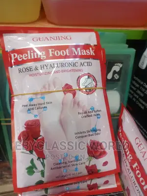 Foot Peeling Mask With Hyaluronic Acid