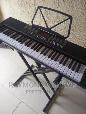 Portable Learner's Keyboard Piano With Stand