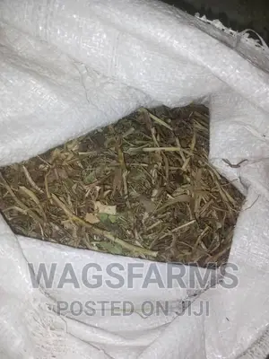 Rabbit Fresh Hay and Pelletized Feed for Sale