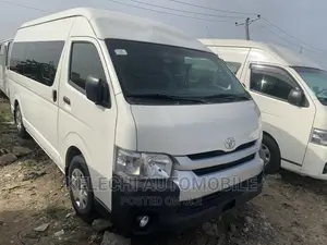 Toyota HiAce 2020 White