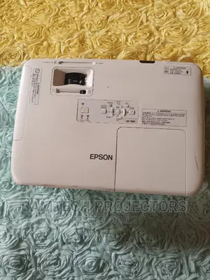 London Used (Epson)Multimedia Projector 5000 Lumens