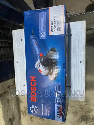 Bosch 41⁄2 Angle Grinder 710 Watts Gws700