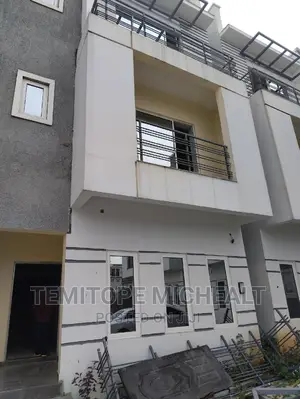 4bdrm Townhouse/Terrace in Gusape, Guzape District for Sale