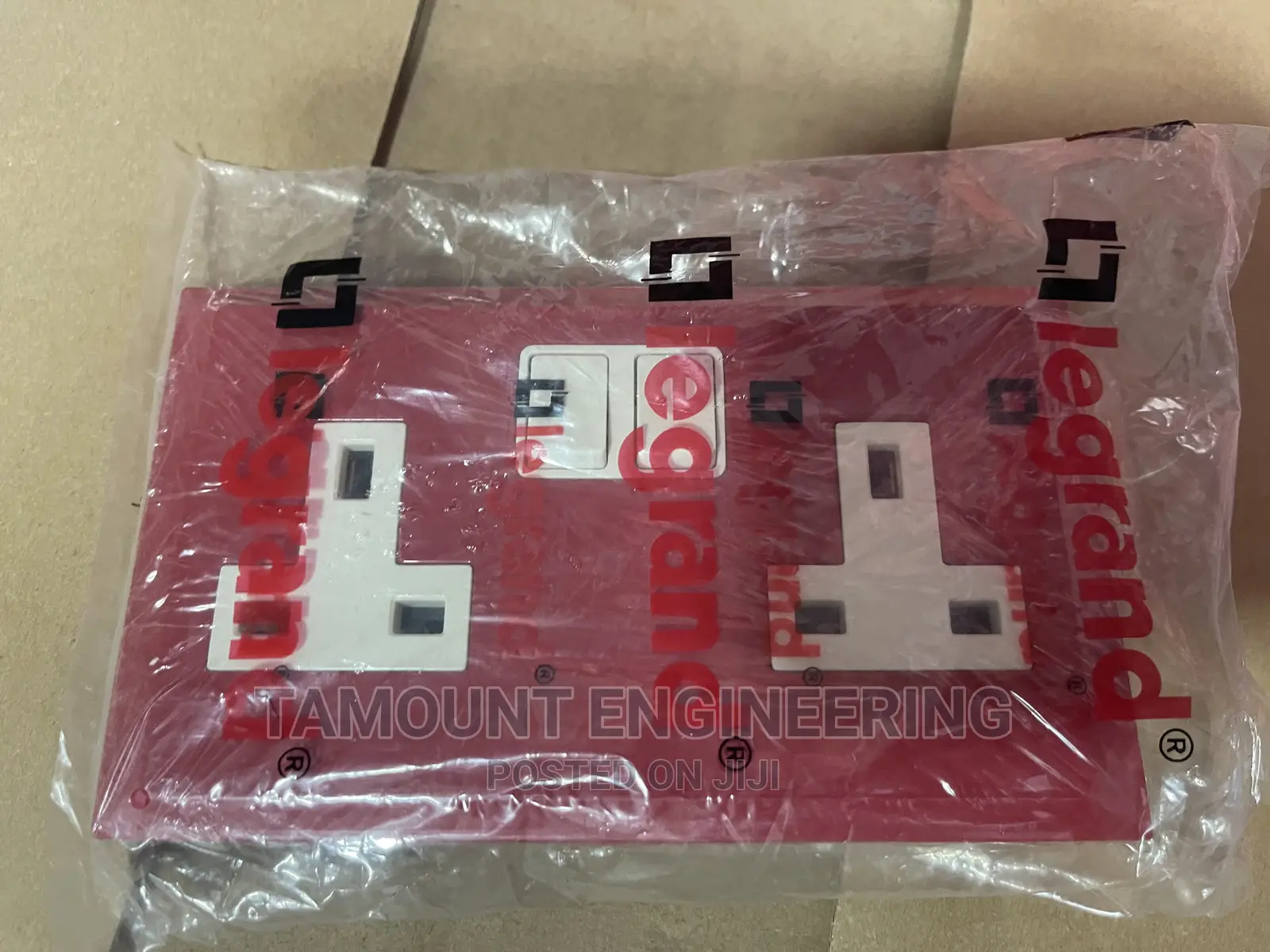 Ups Socket Legrand
