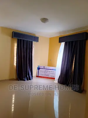 5bdrm Duplex in Crown Estate for rent