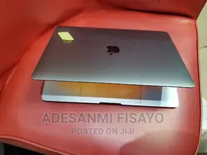 Laptop Apple MacBook 2019 16GB Intel Core i7 SSD 512GB