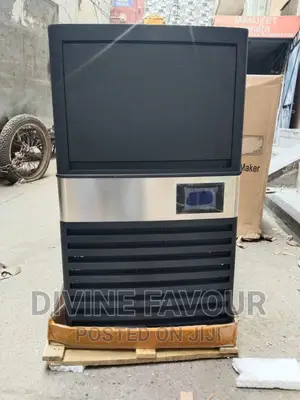 Industrial Ice Cube Maker