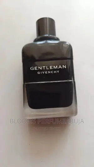 Gentleman Givenchy Unboxed