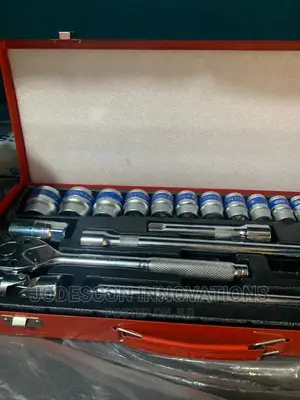 24pcs Socket Wrench Set Hand Tools Set Auto Body