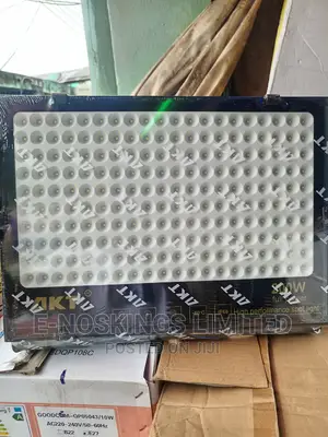 Akt LED Floodlight 200watts