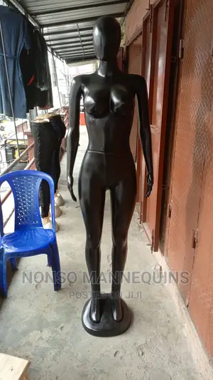Plastic Size 10 Detachable Black Mannequin