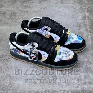 Original Supreme NIKE SB Dunk Low Sneakers Available Instore
