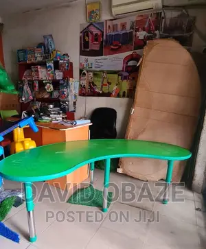 Moon Table With Adjustable Stainless Steel Legs