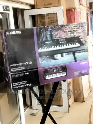 Yamaha, PSR-E473 61-Key Portable Keyboard, Black
