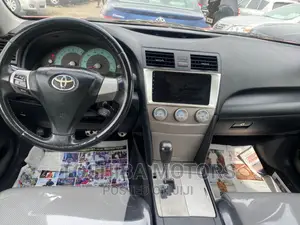 Toyota Camry SE 4dr Sedan (2.5L 4cyl 6A) 2011 Red