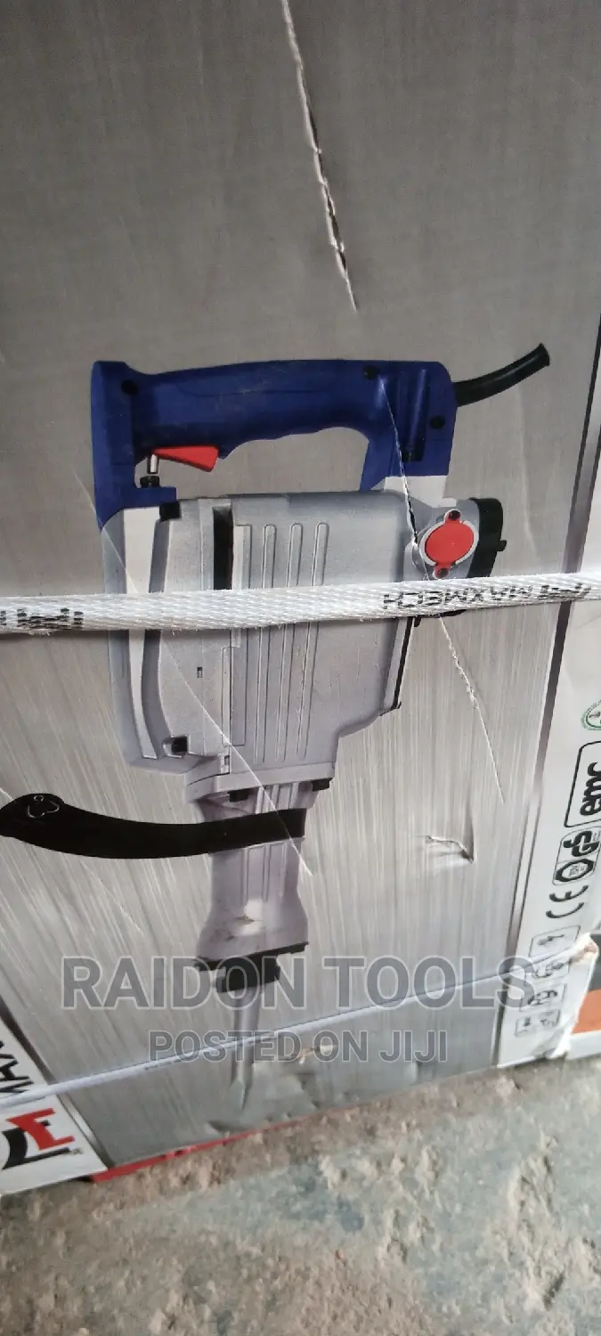 Demolition Breaker 1450, Maxmech