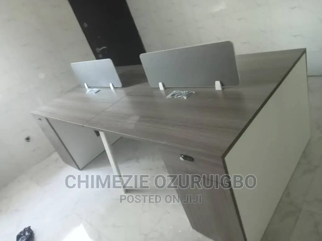 4 Seater Office Workstation