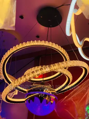Quality Modern Ceiling Mounted LED Pendant Chandelier Light