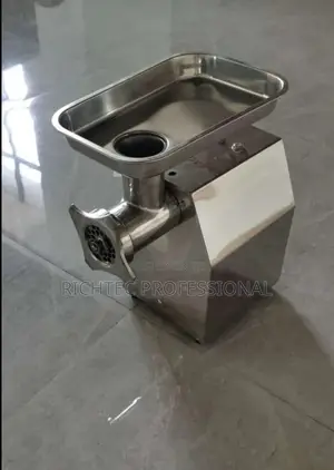 High Quality Meat Mincer 12