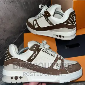 Original LOUIS VUITTON Trainer Calf Available in Store