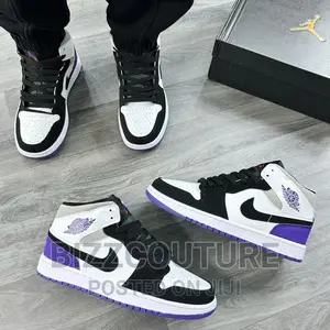Original NIKE Air Jordan 1 MID SE VERSITY Available in Store