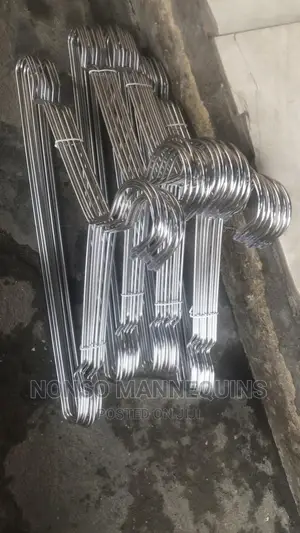 Plain Surface Silver Cloth Hangers