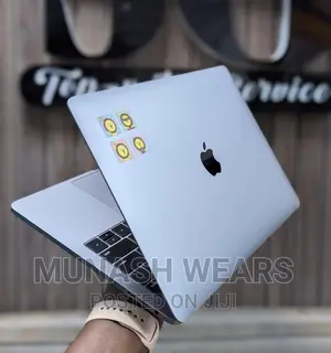 New Laptop Apple MacBook Pro 2019 8GB SSD 256GB