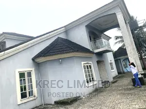 5bdrm Duplex in Iwofe Rd, Port-Harcourt for sale