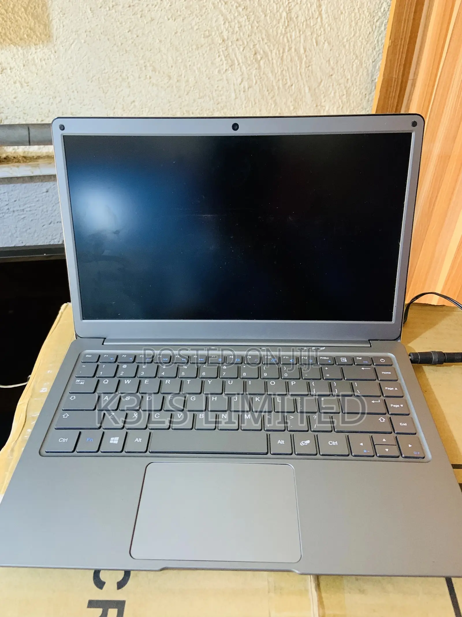 Laptop 4GB Intel Celeron SSD 60GB