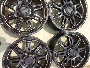 20"Rim Off-Road Toyota Land Cruiser
