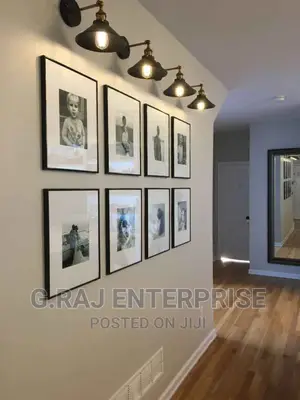 Family Focus Showcase Photos Matching Frames
