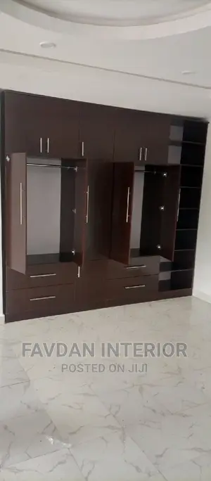 100% Quality Fitted Wardrobe