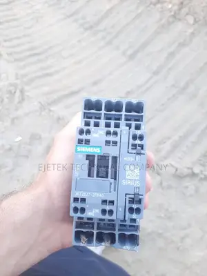 Siemens Sirus 3rt2027 Contactor