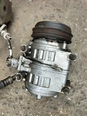 Very Neat Tokunbo Ac Compressor For Toyota Coaster Bus