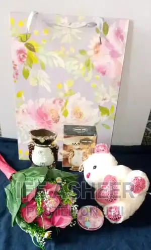Rose Flower, Vase, Mirror Teddy Bear for Lovers in a Bag