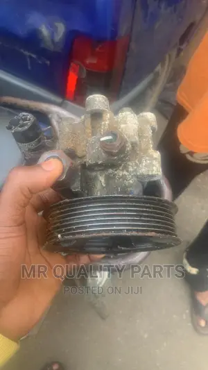 Power Steering Pump for Toyota Solars 2005, 2007 Model