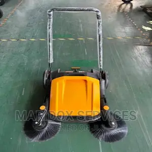 Hand Pushing Sweeper