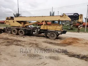 Hauling Crane Services