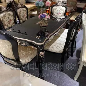 Royal Dining Set