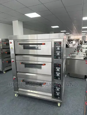 3 Desk 6 Trays Baking Oven