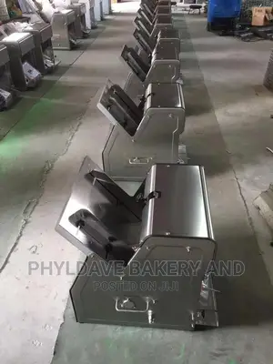 Commercial Bread Slicer Machine