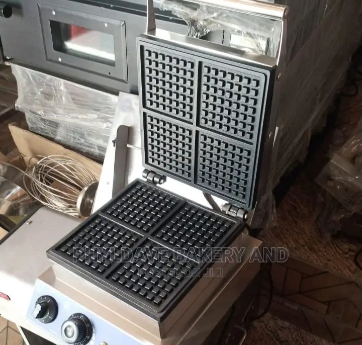 Waffle Maker Machine