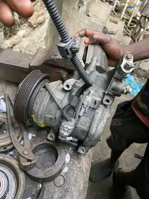 Very Neat Tokunbo Compressor for Sienna Old Model 1mz Engine